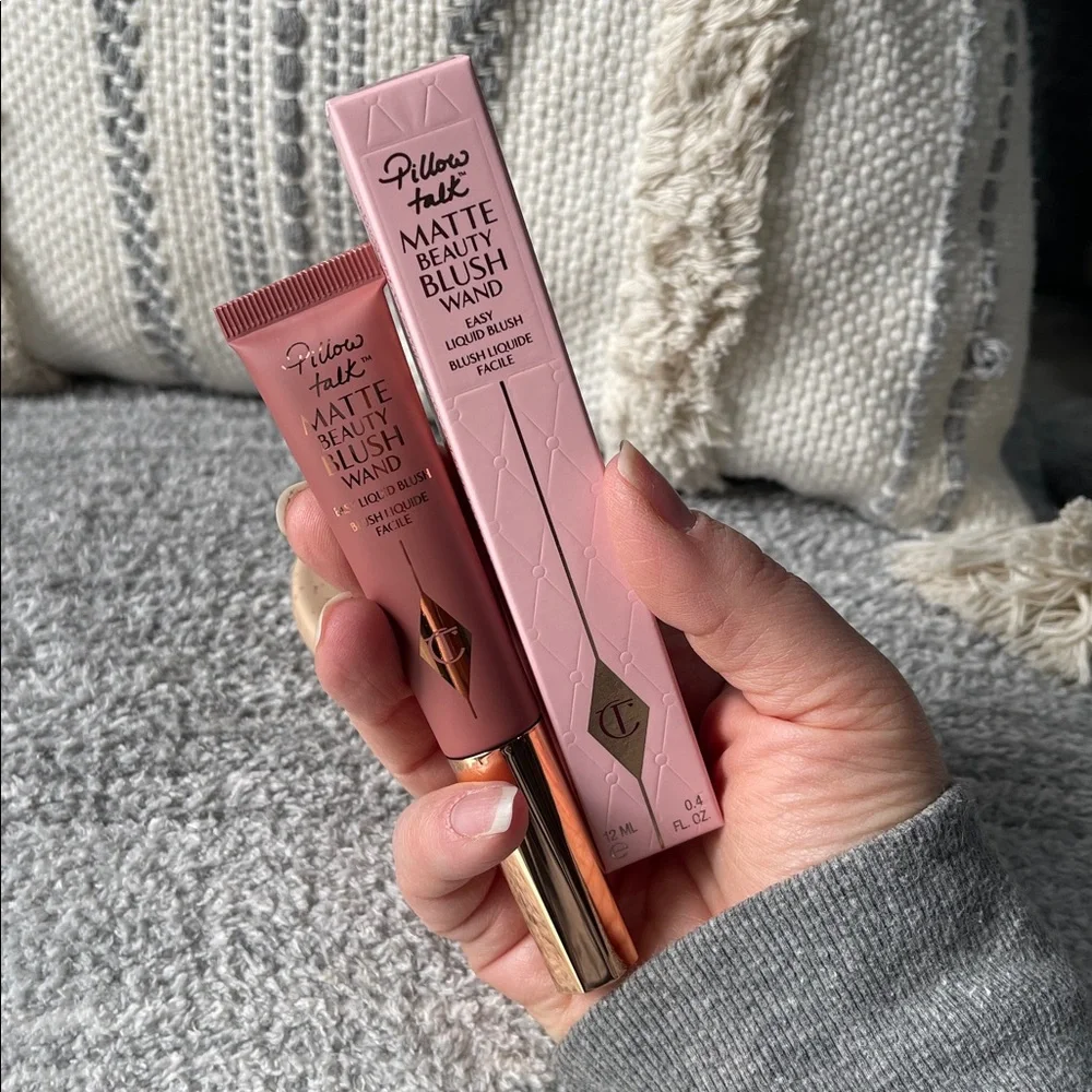 Charlotte Tilbury Matte - Beauty Blush Wand - Pillow Talk